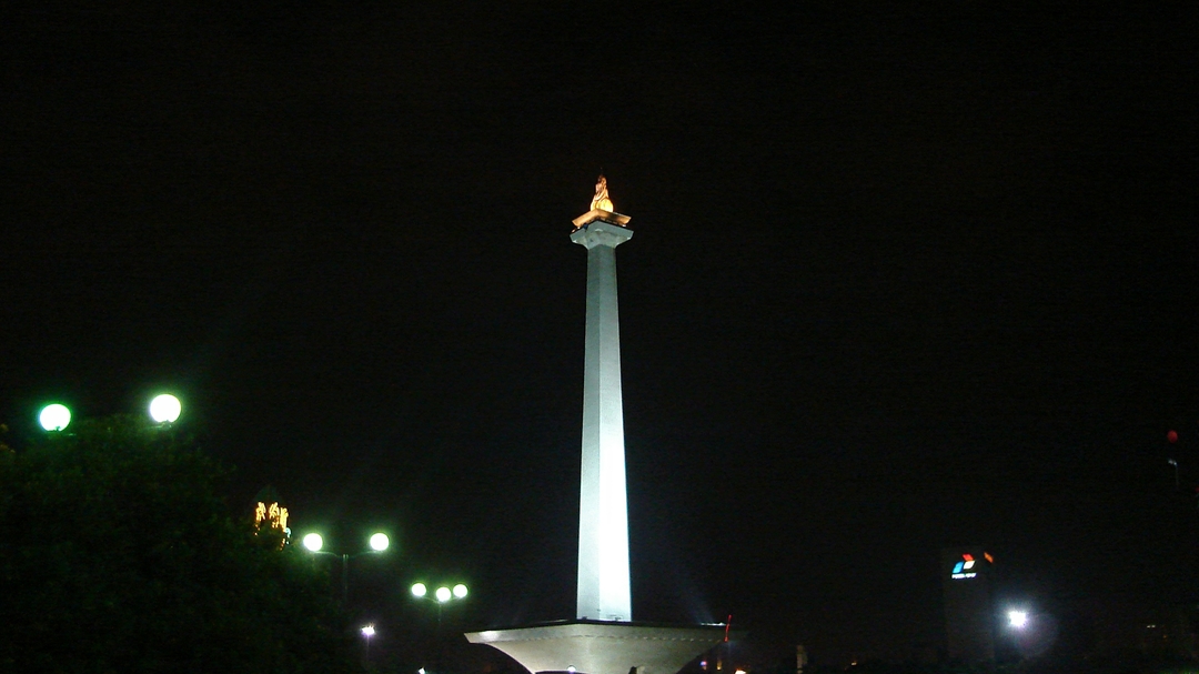 Explore-Indonesia-About-1