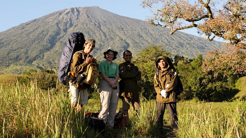 Explore-Indonesia-About-14