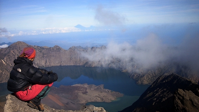 Explore-Indonesia-About-9